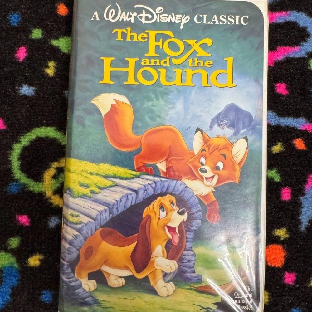 THE FOX AND THE HOUND